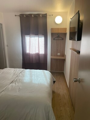 Wifi gratis y ropa de cama 