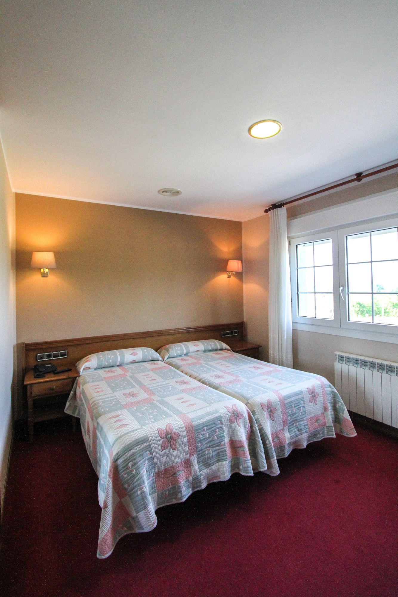 standard double room | desk, free wifi, bed sheets