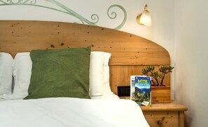 Double or Twin Room | In-room safe, desk, soundproofing, free WiFi