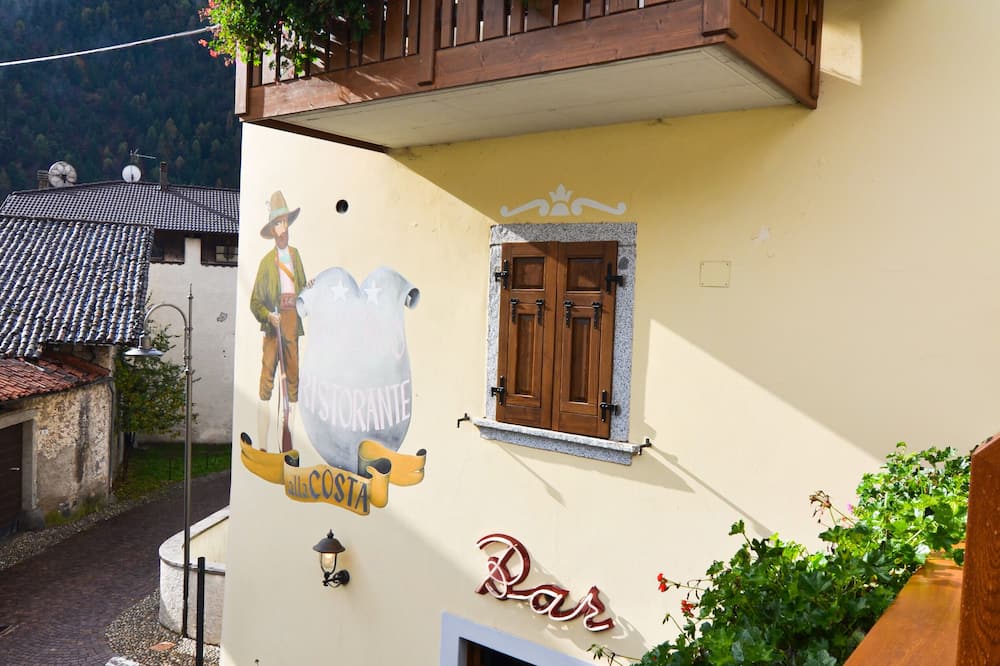 Albergo Alla Costa