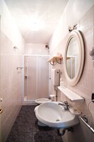 Double or Twin Room | Bathroom | Spring water tub, rainfall showerhead, hair dryer, bidet