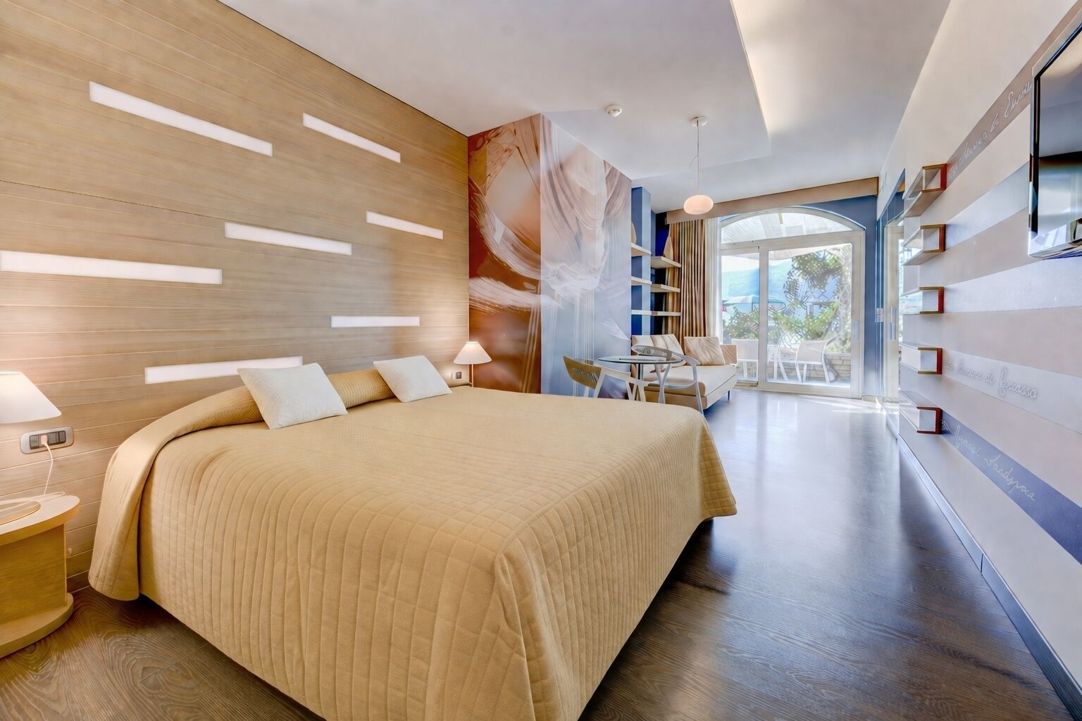 Premium bedding, down duvets, minibar, in-room safe