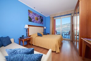 Premium bedding, down comforters, minibar, in-room safe - Belfiore Park Hotel - Adults Only  (Brenzone sul Garda)