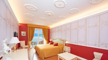 Hochwertige Bettwaren, Daunenbettdecken, Minibar, Zimmersafe