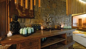 Een sauna, een bubbelbad, een stoombad, een Turks bad/hammam