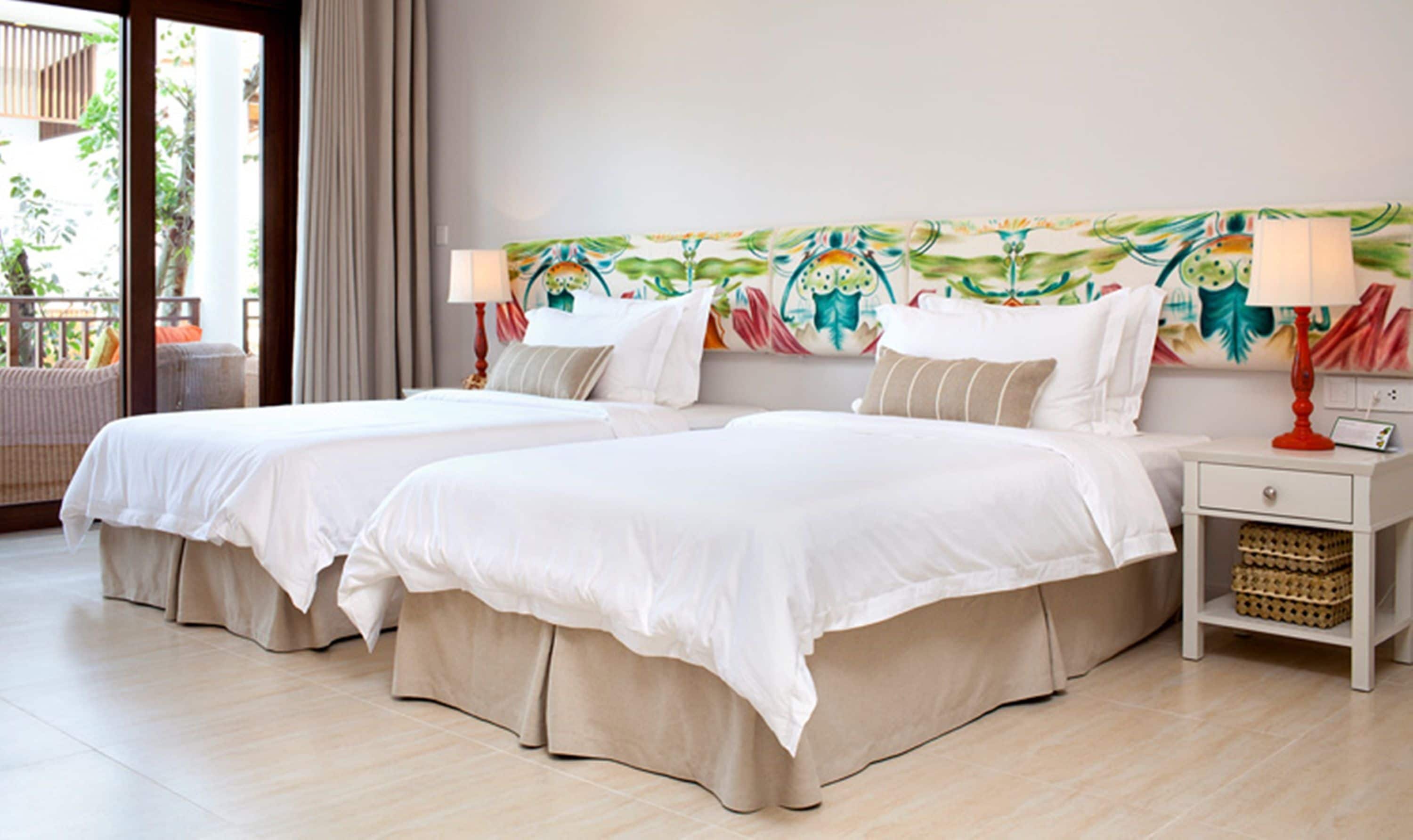 superior room, garden view | premium bedding, minibar, in-room safe, desk