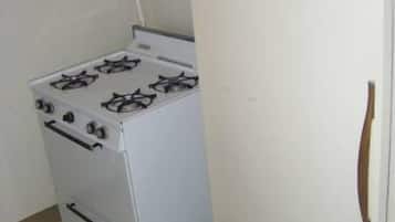Refrigerador, microondas y cafetera y tetera