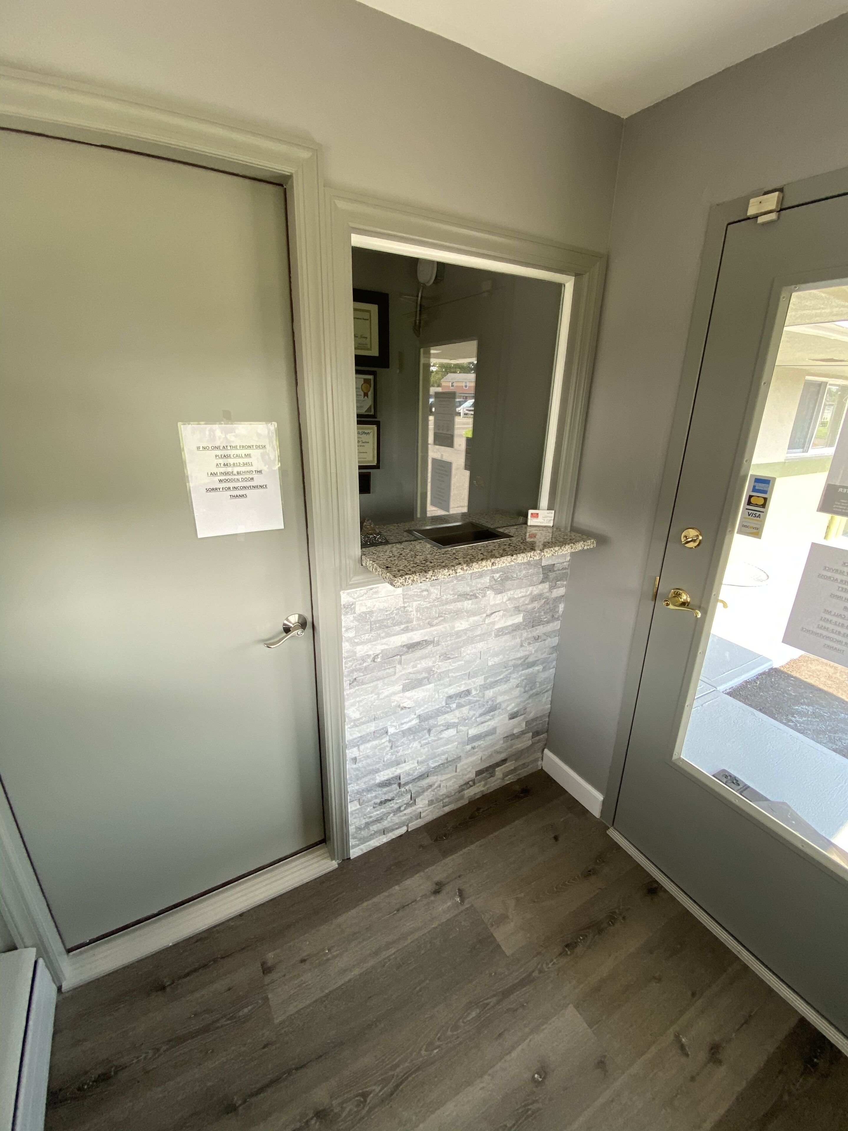 숙박 시설 정면