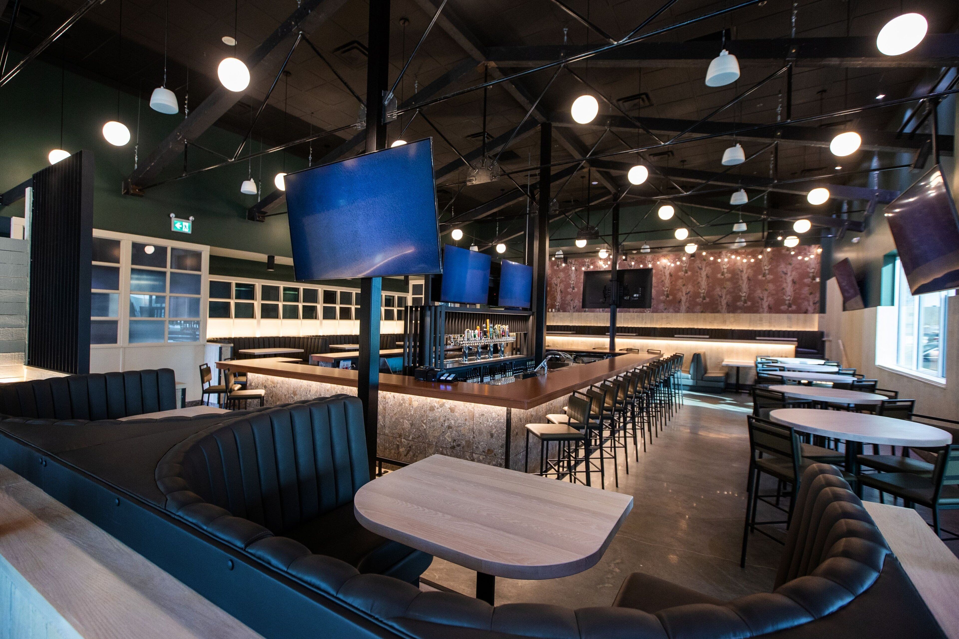 breakfast, lunch and dinner served