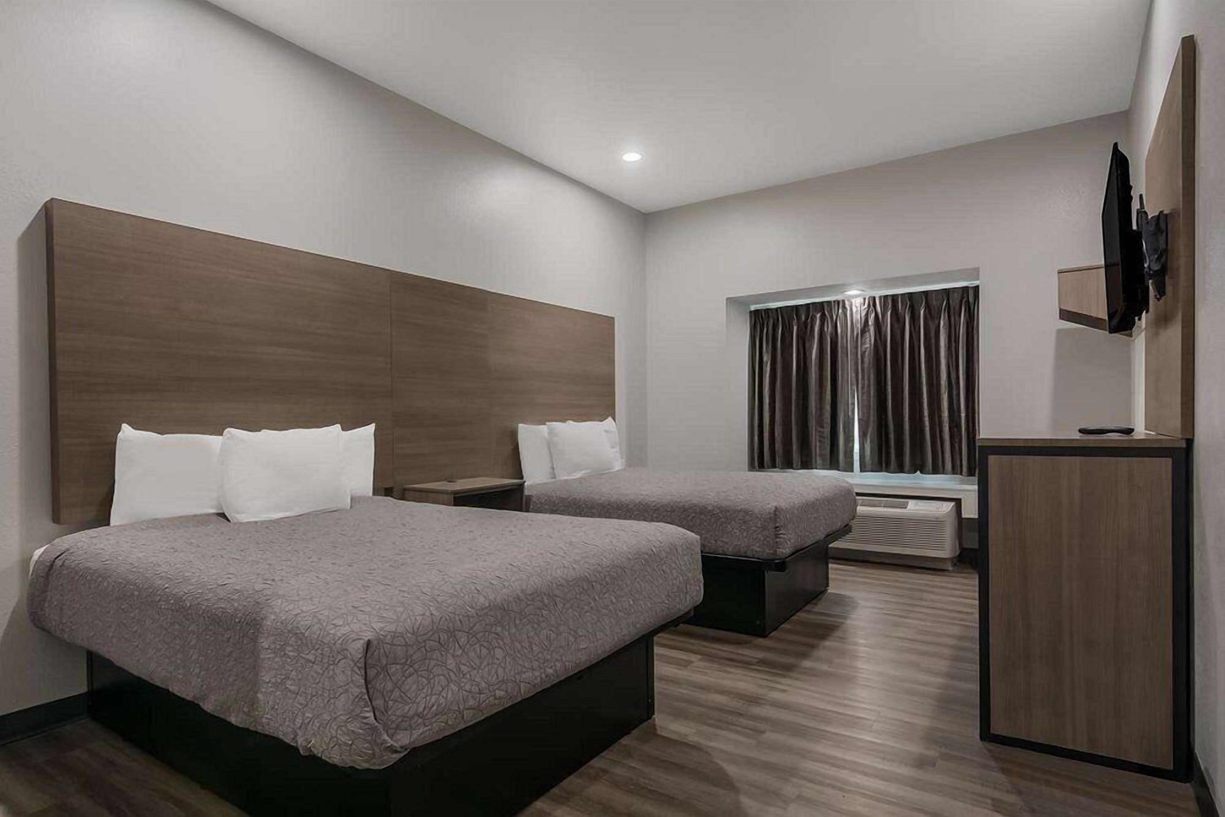 Chambre, 2 lits doubles, fumeurs | Bureau, Wi-Fi gratuit, draps fournis, réveils