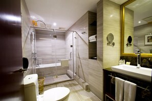 Shower, free toiletries, hair dryer, bathrobes - Eastar International Hotel (Chengdu)