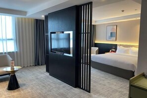 Minibar, in-room safe, alarm clocks - Fuling Hotel (Chongqing)