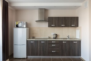 Superior Apartment, 1 Bedroom | Private kitchen | Microwave, stovetop, coffee/tea maker, electric kettle - Apartment Complex Comfort (Minsk)