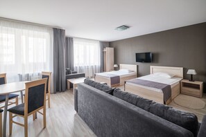 Fitness Apartment, 1 Bedroom | Living area