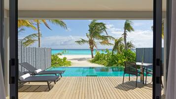 Duplex Pool Villa | Terras