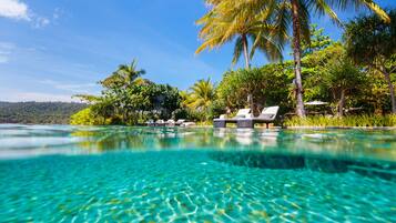 Infinity pool