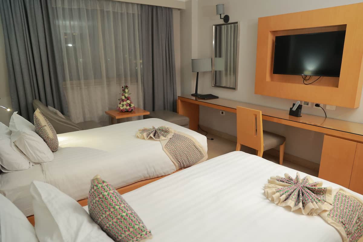 twin room | in-room safe, desk, soundproofing, iron/ironing board