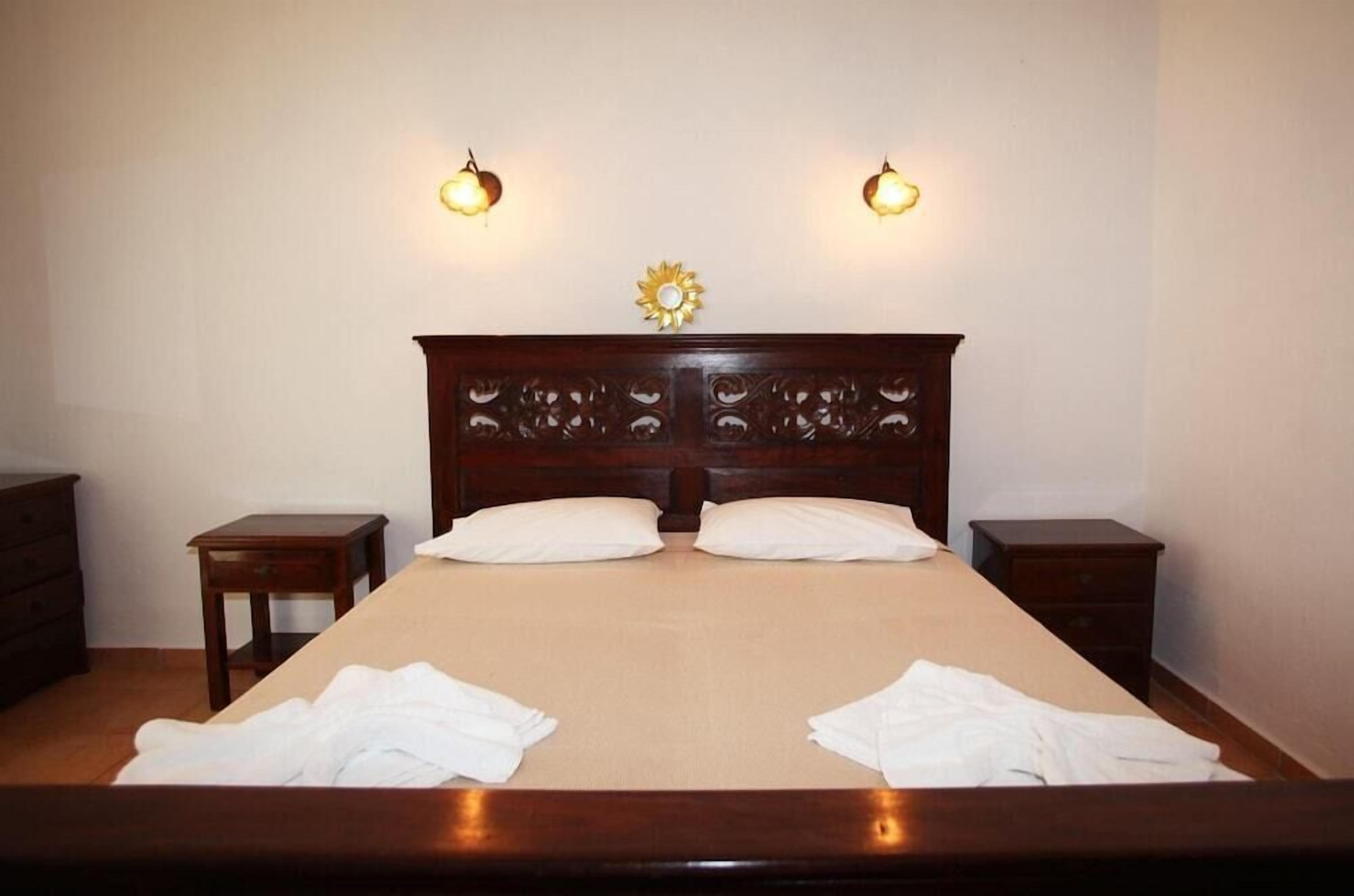 soundproofing, free wifi