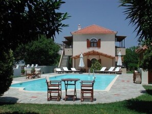 Outdoor pool - Sun Hotel (SPORADES)