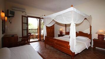 Soundproofing, free WiFi