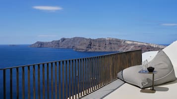 Two Bedroom Villa with Private Pool and Hot tub | Unterkunftsgelände