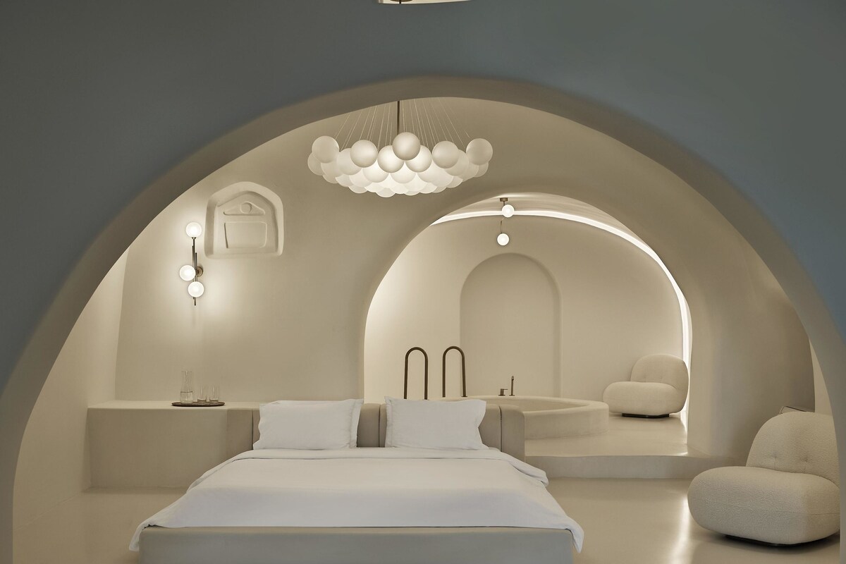 Prestige Suite with Infinity Pool and Hot Tub | Sengetøy i egyptisk bomull og sengetøy av topp kvalitet