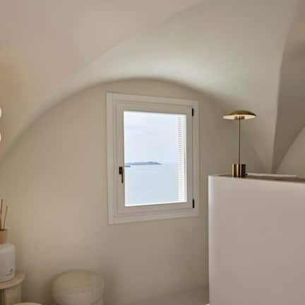 Body treatments, aromatherapy, hot stone massages, deep-tissue massages