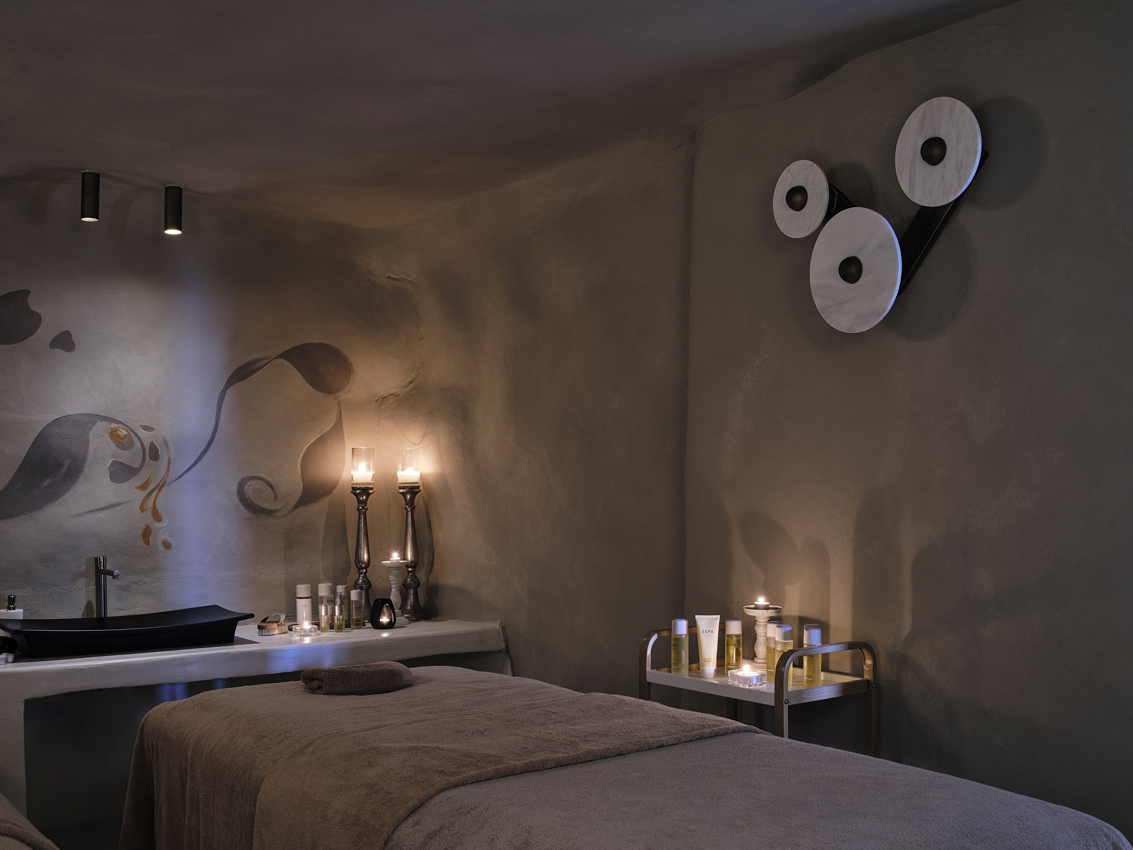 Body treatments, aromatherapy, hot stone massages, deep-tissue massages