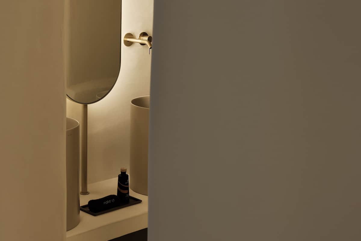 Classic Suite with Hot tub | Bad | Miljøvennlige toalettsaker, hårføner, badekåper og tøfler