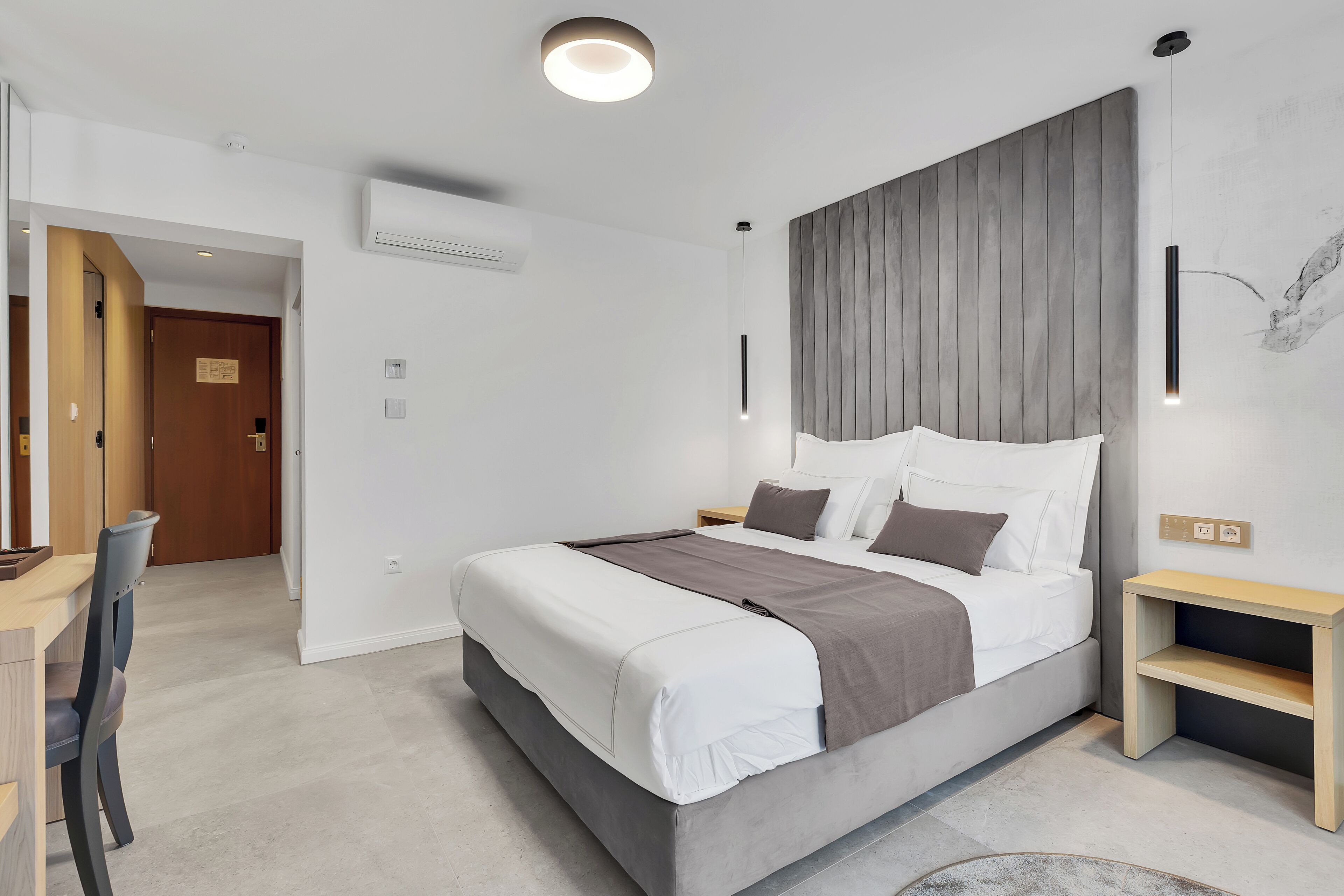 classic double room | in-room safe, blackout curtains, soundproofing, free wifi