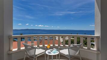 Superior Double Room, Sea View | In-room safe, blackout drapes, soundproofing, free WiFi