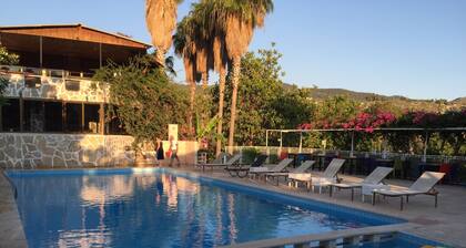 Hotel Pataros