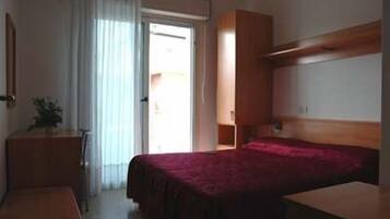 In-room safe, free WiFi