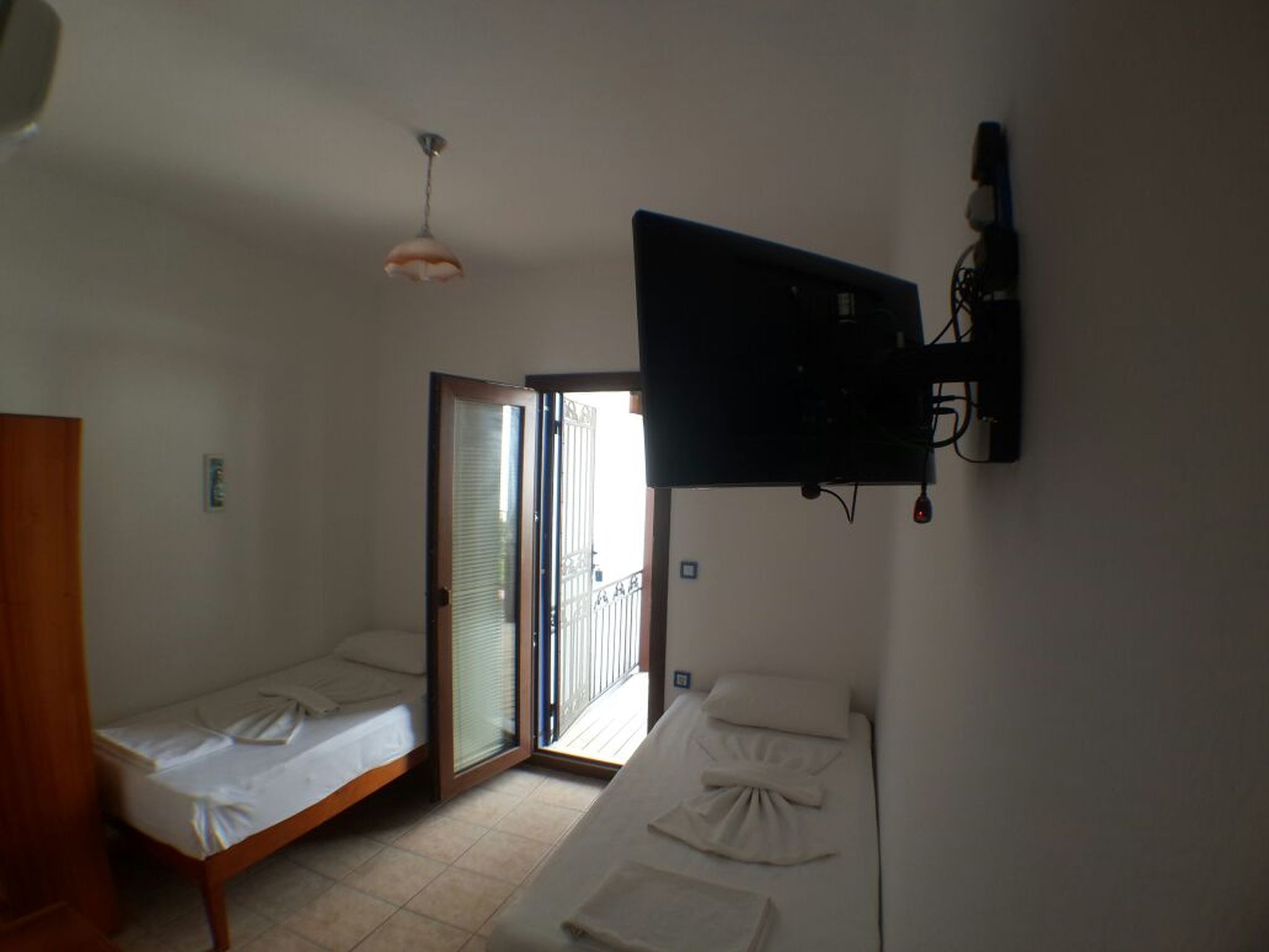 panoramic apartment, 2 bedrooms, city view | premium bedding, in-room safe, laptop workspace, soundproofing