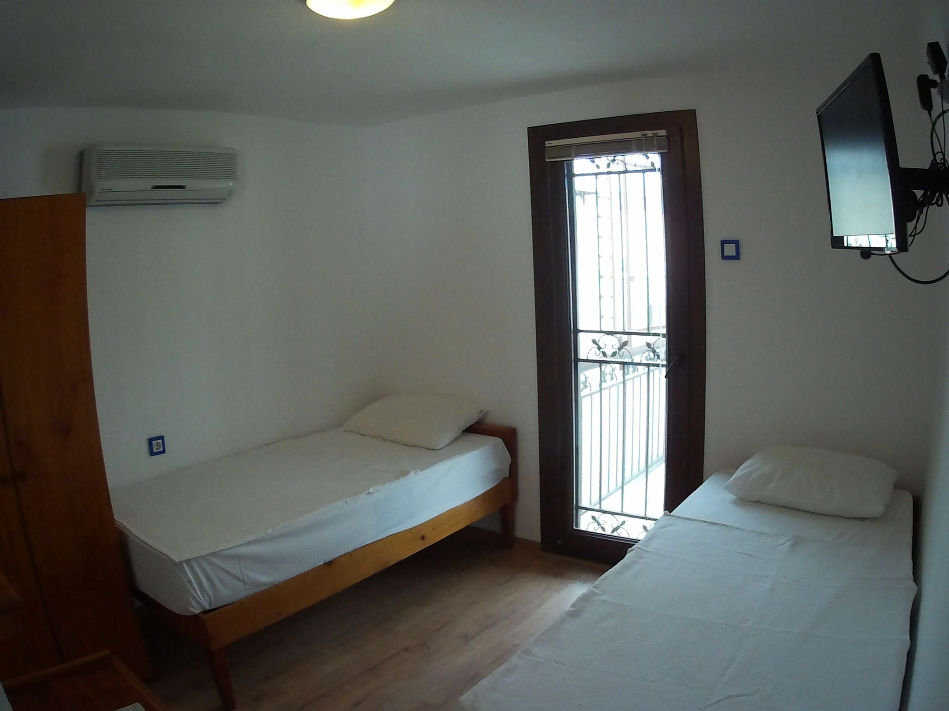 panoramic apartment, 2 bedrooms, city view | premium bedding, in-room safe, laptop workspace, soundproofing