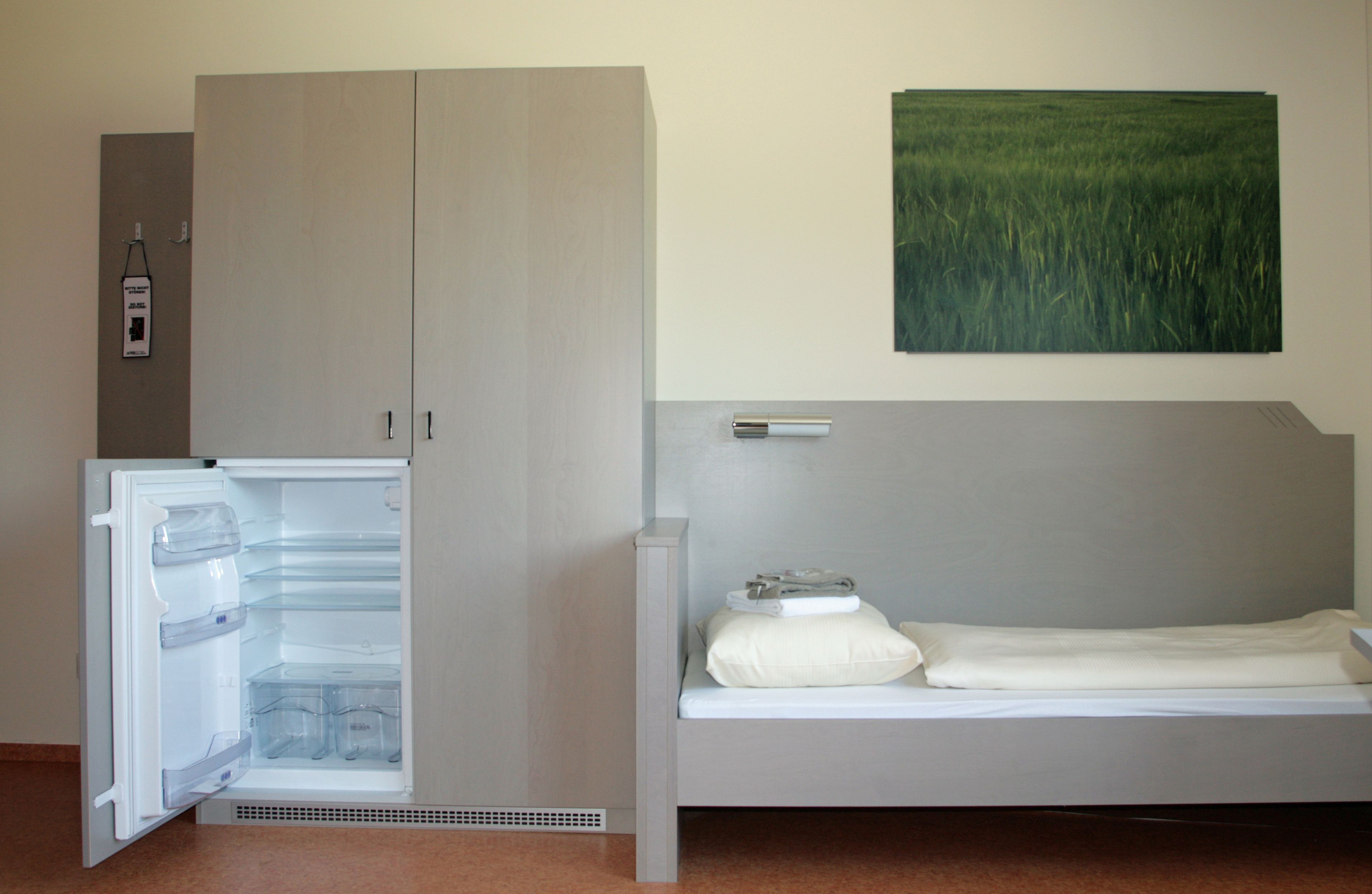 standard twin room | mini fridge