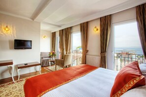 Superior Double Room with Sea View | Free minibar items, in-room safe, soundproofing, iron/ironing board - Aren Suites (Istanbul)