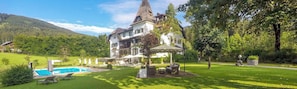 Children's play area - outdoor - Landhaus Koller (Gosau)