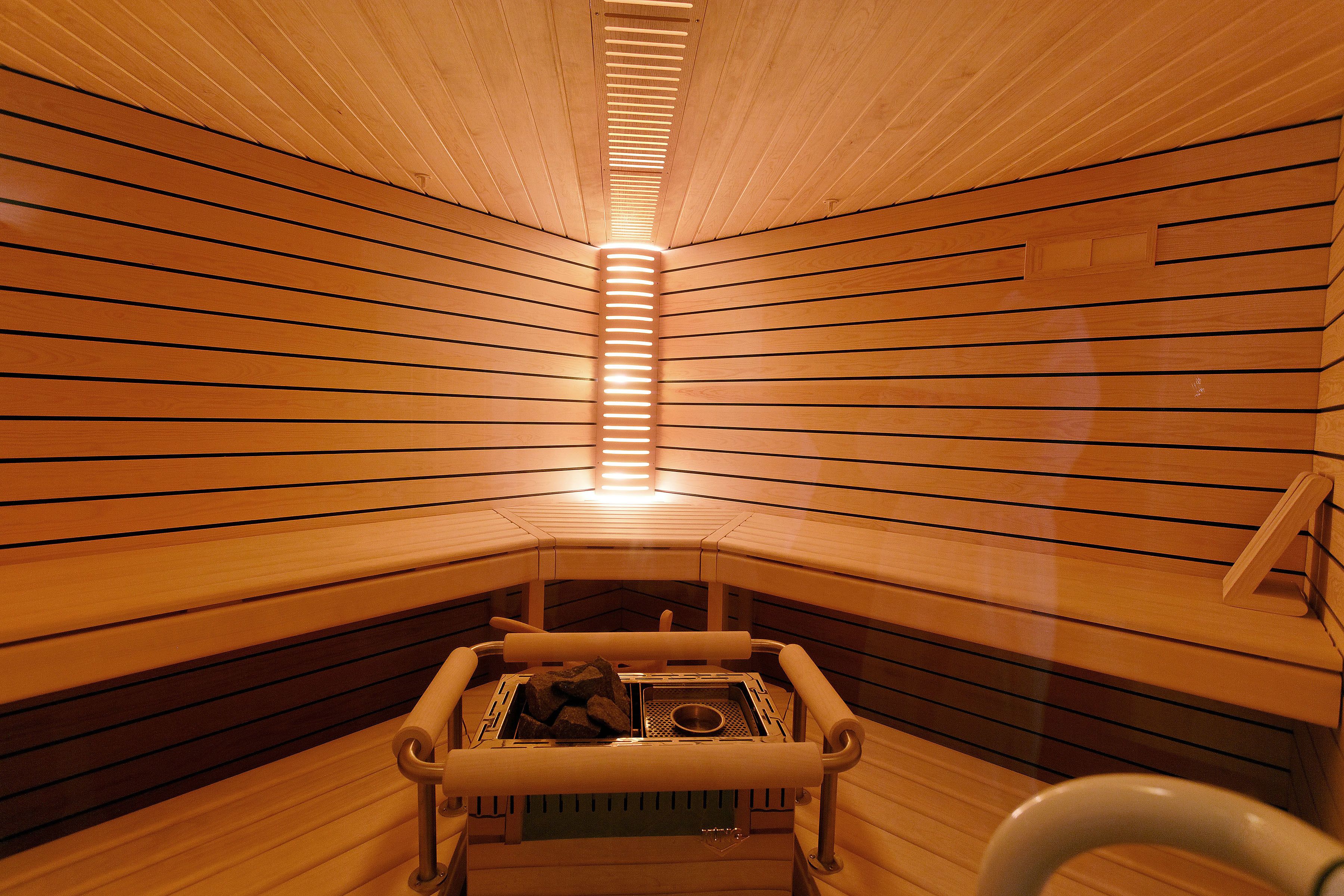 sauna, steam room, body treatments, aromatherapy, hot stone massages