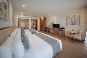 Family Double Room | Minibar, in-room safe, free WiFi, bed sheets - Villa Oasis Luang Prabang (Luang Prabang)