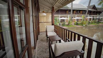Executive Bungalow | Balcony