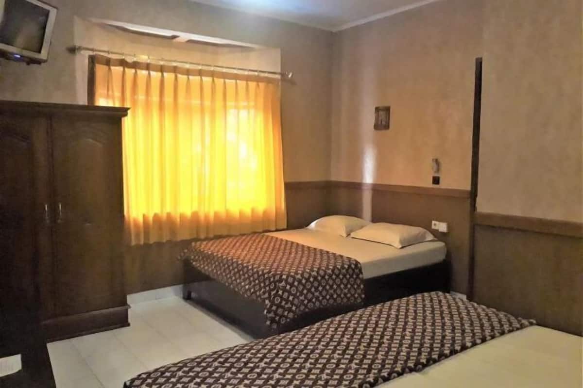 Free WiFi, bed sheets