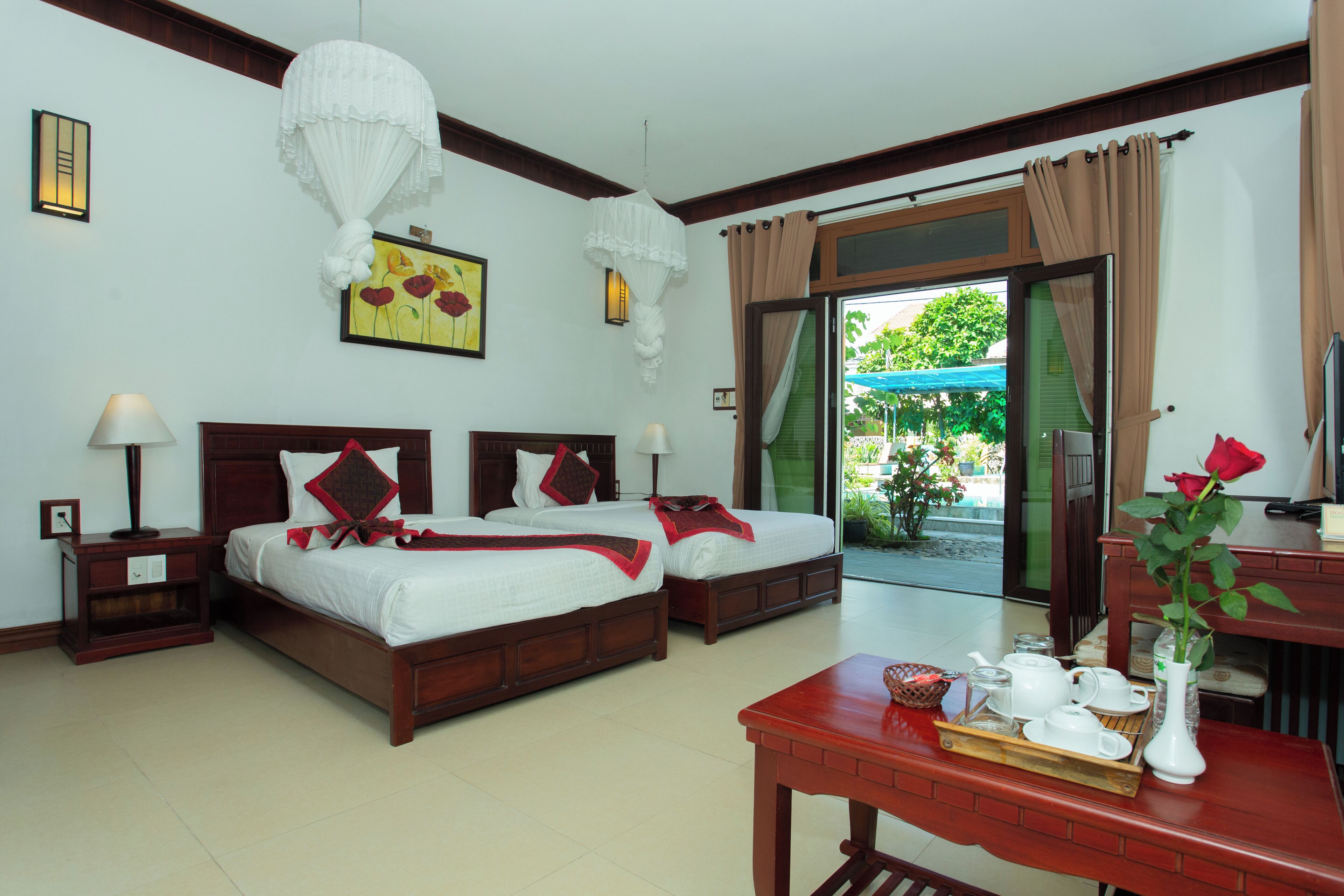 superior twin room, 2 single beds, poolside | 1 bedroom, minibar, desk, free wifi