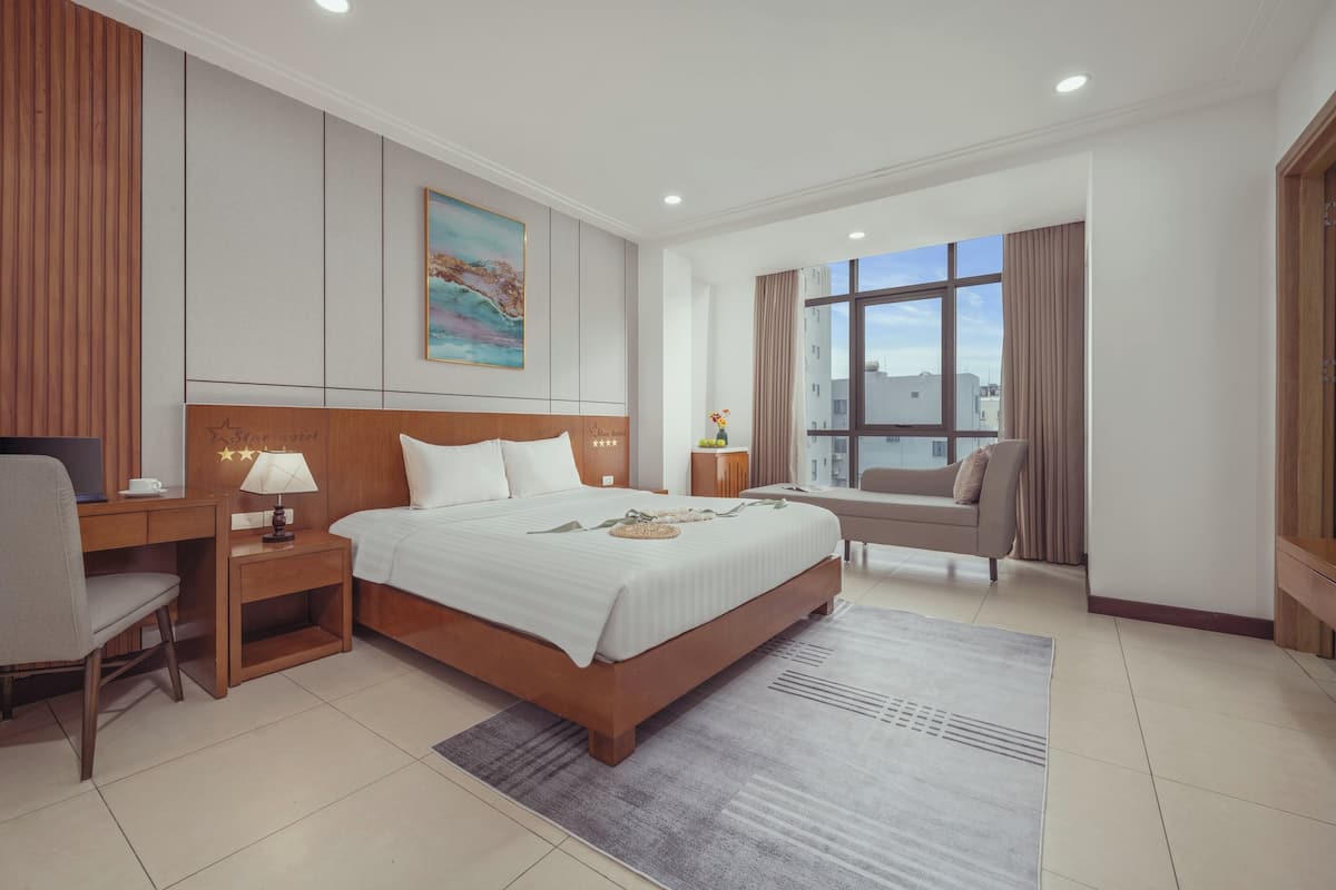 Habitación doble ejecutiva, vista a la ciudad | 1 habitación, ropa de cama de alta calidad, minibar y escritorio