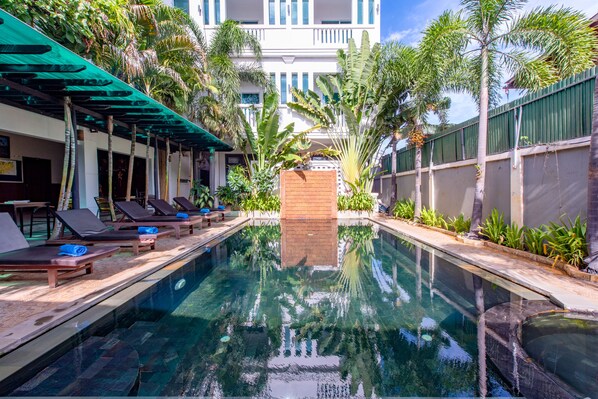 Deluxe Family with Breakfast | View from room