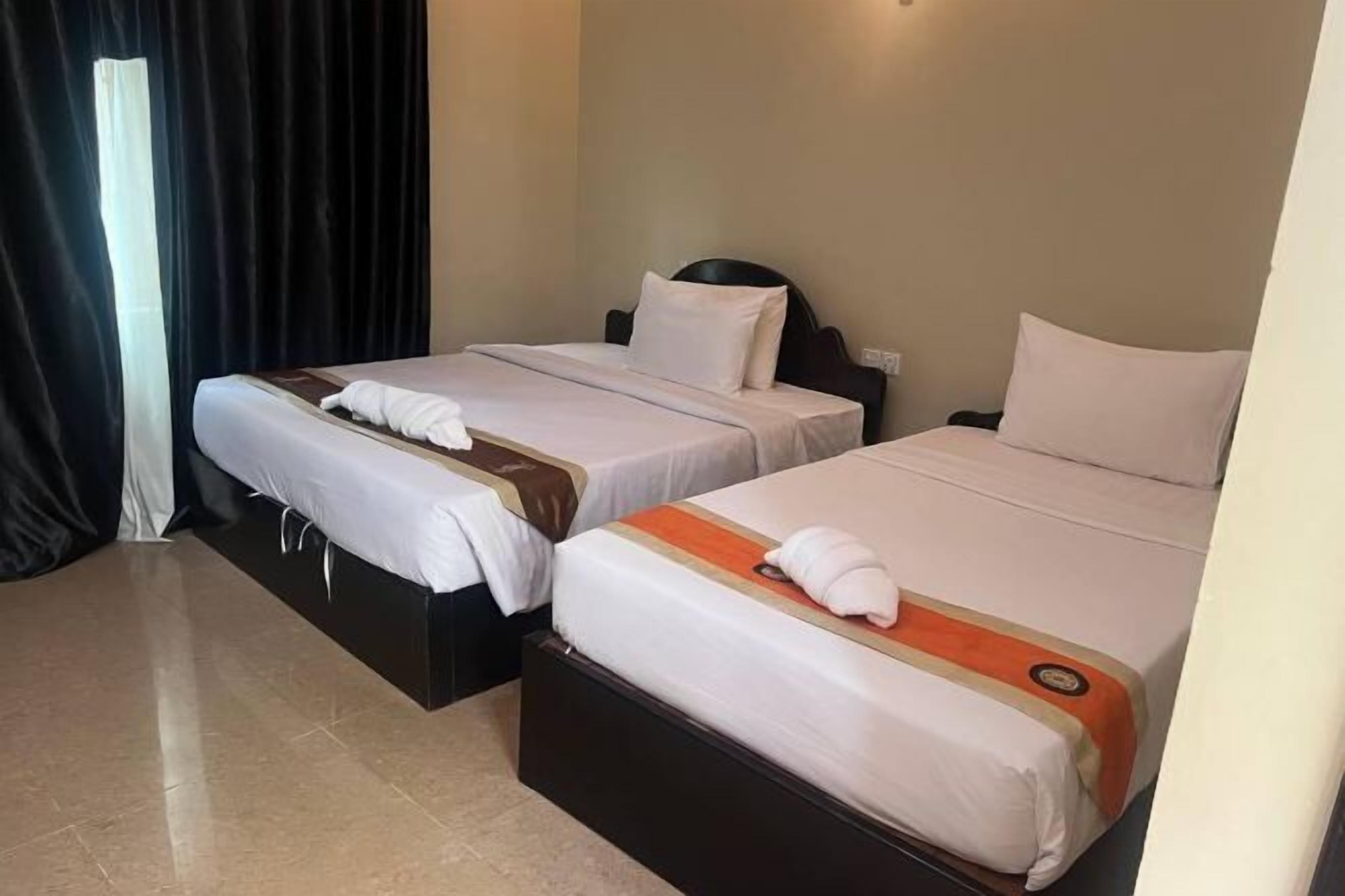 Egyptian cotton sheets, premium bedding, minibar, in-room safe