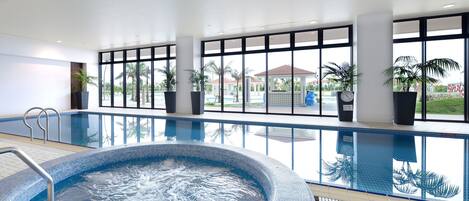 Bain à remous intérieur