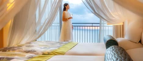 ألحفة محشوة بالريش وخزنة داخل الغرفة وواي فاي مجانًا وملاءات أسرّة