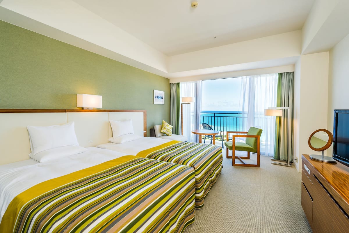 1 bedroom, down duvets, in-room safe, free cots/infant beds