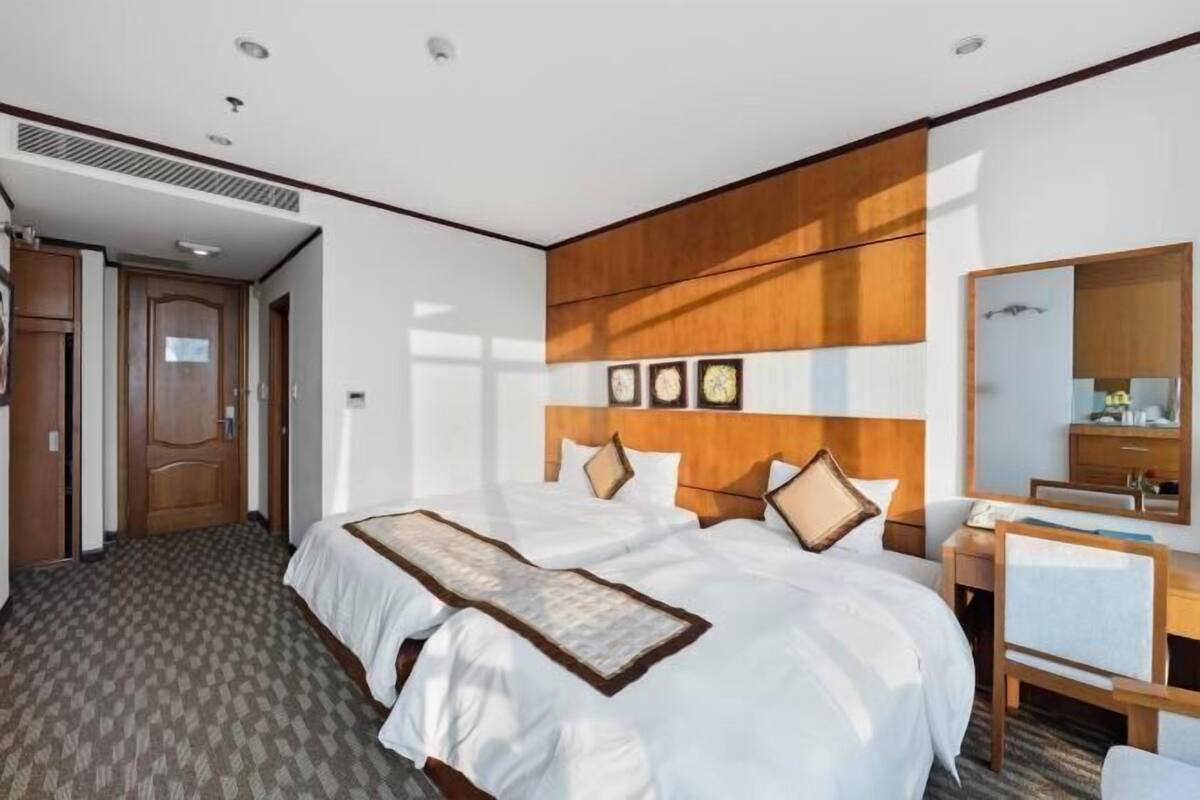 1 phòng ngủ, minibar, két bảo mật tại phòng, bàn